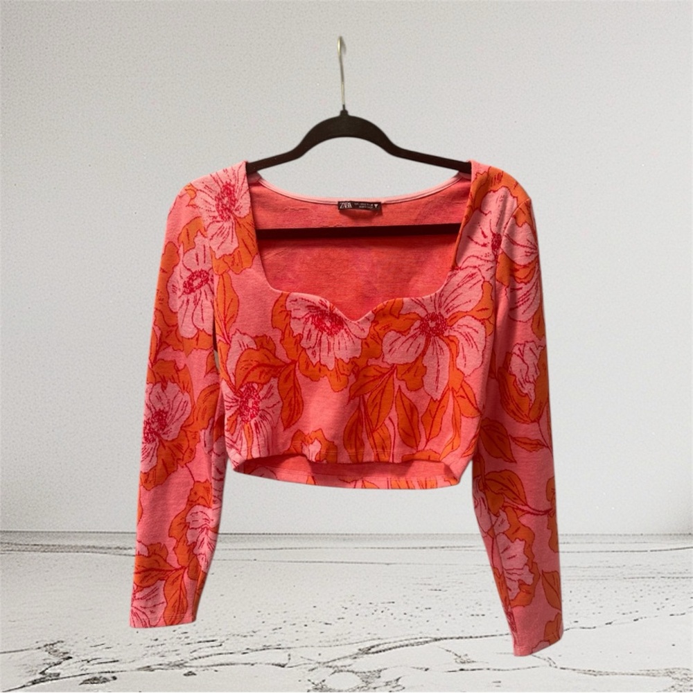 Zara Pink/Orange Floral Long Sleeve Sweetheart Neckline Crop Top Large